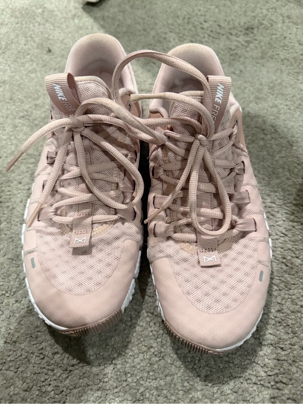 Nike Women’s Metcon 5 - Picture 2 of 4